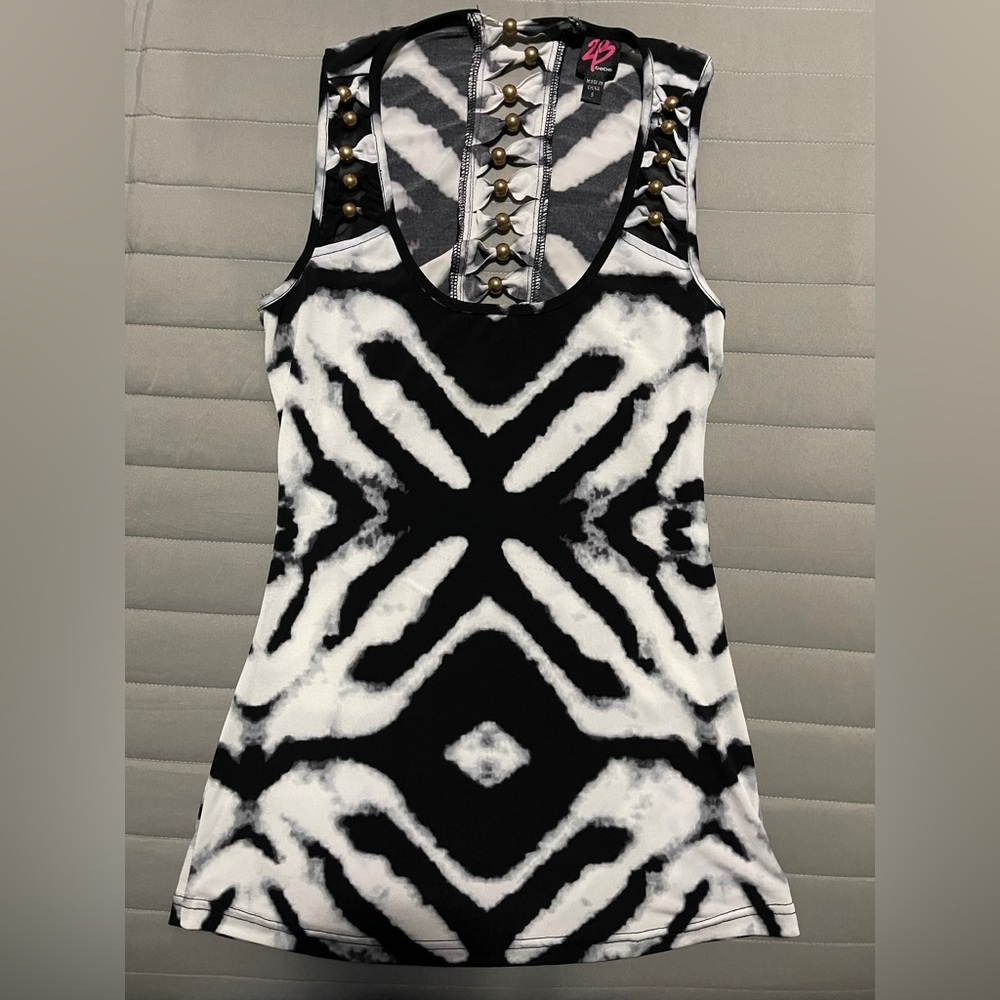 2b Bebe Animal print open back top